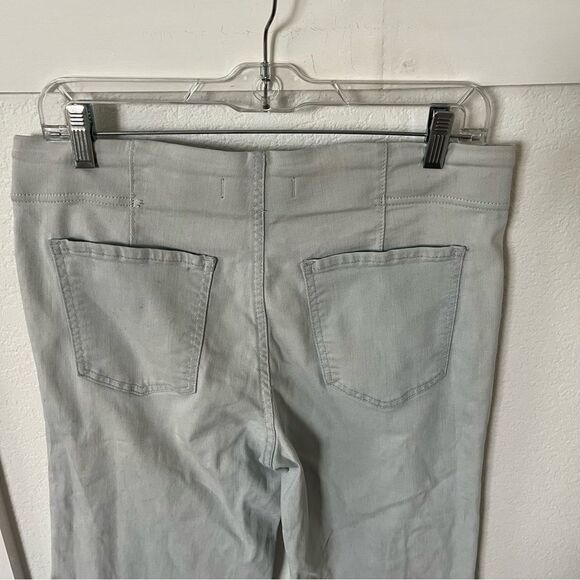 Free People Women's 31 Flare Denim Pants. - Picture 6 of 8